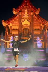 BIB: 141
                            <button type="button" onclick="openModal(22468551)" class="btn btn-primary btn-sm float-right btn-popup" data-toggle="modal" data-target=".modal-high-quality">
                        <i class="fas fa-shopping-cart"></i> Add to Cart
                    </button>
                                            <button type="button" onclick="isThisMe(22468551, true)" class="btn btn-success btn-sm float-right btn-popup btn-isme hidden" data-toggle="tooltip" data-placement="bottom" title="นี่คือรูปของคุณใช่ไหม คลิกที่นี่เพื่อเอาเข้าอัลบั้ม">
                        <i class="fas fa-plus"></i> Add to album
                    </button>
                    <button type="button" onclick="isThisMe(22468551, false)" class="btn btn-warning btn-sm float-right btn-popup btn-isnotme hidden">
                        <i class="fas fa-ban"></i> Remove from album
                    </button>